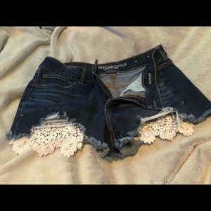 American Eagle Crocheted Pocket Jean Shorts (10)